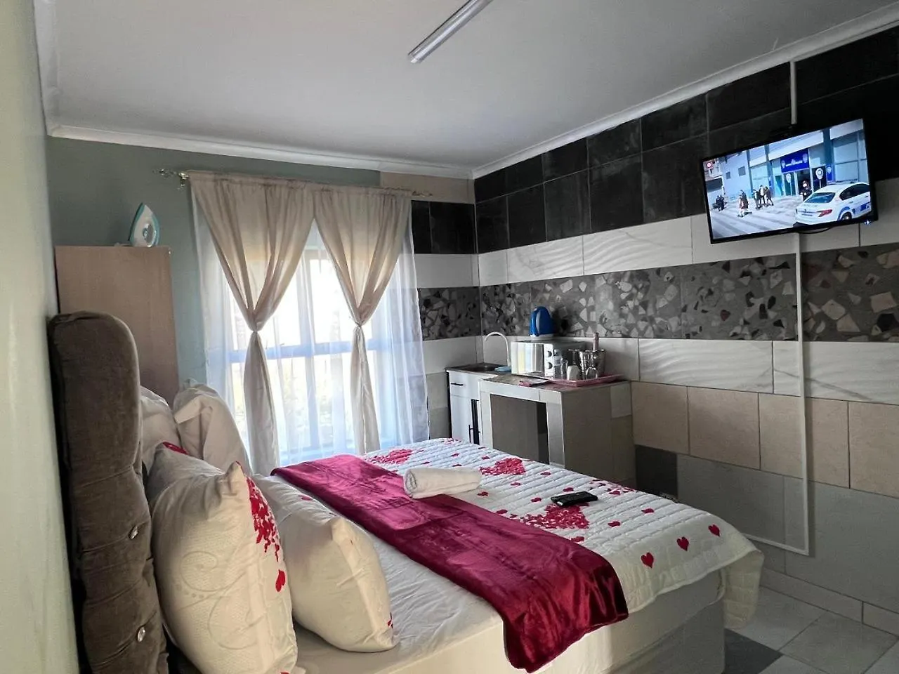 Forchutec Guest House Sunset Beach Cape Town